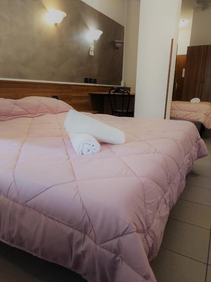 Hotel Marinoni Lomazzo Buitenkant foto
