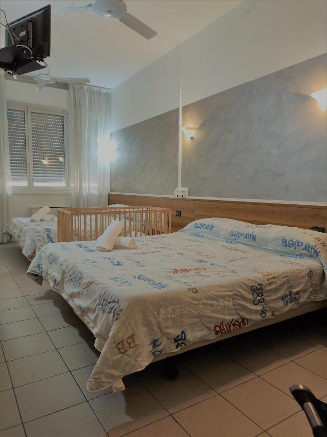 Hotel Marinoni Lomazzo Buitenkant foto