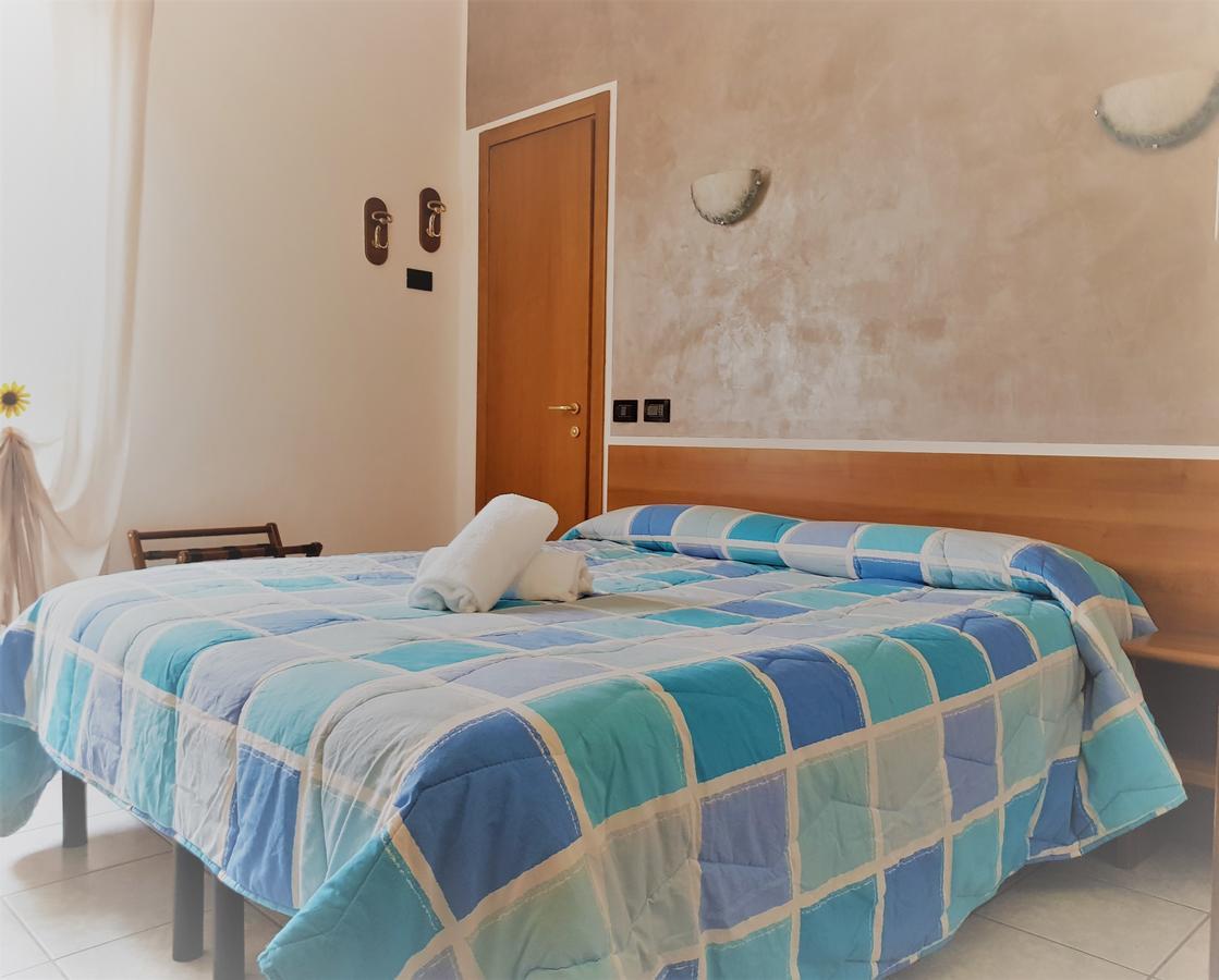 Hotel Marinoni Lomazzo Buitenkant foto