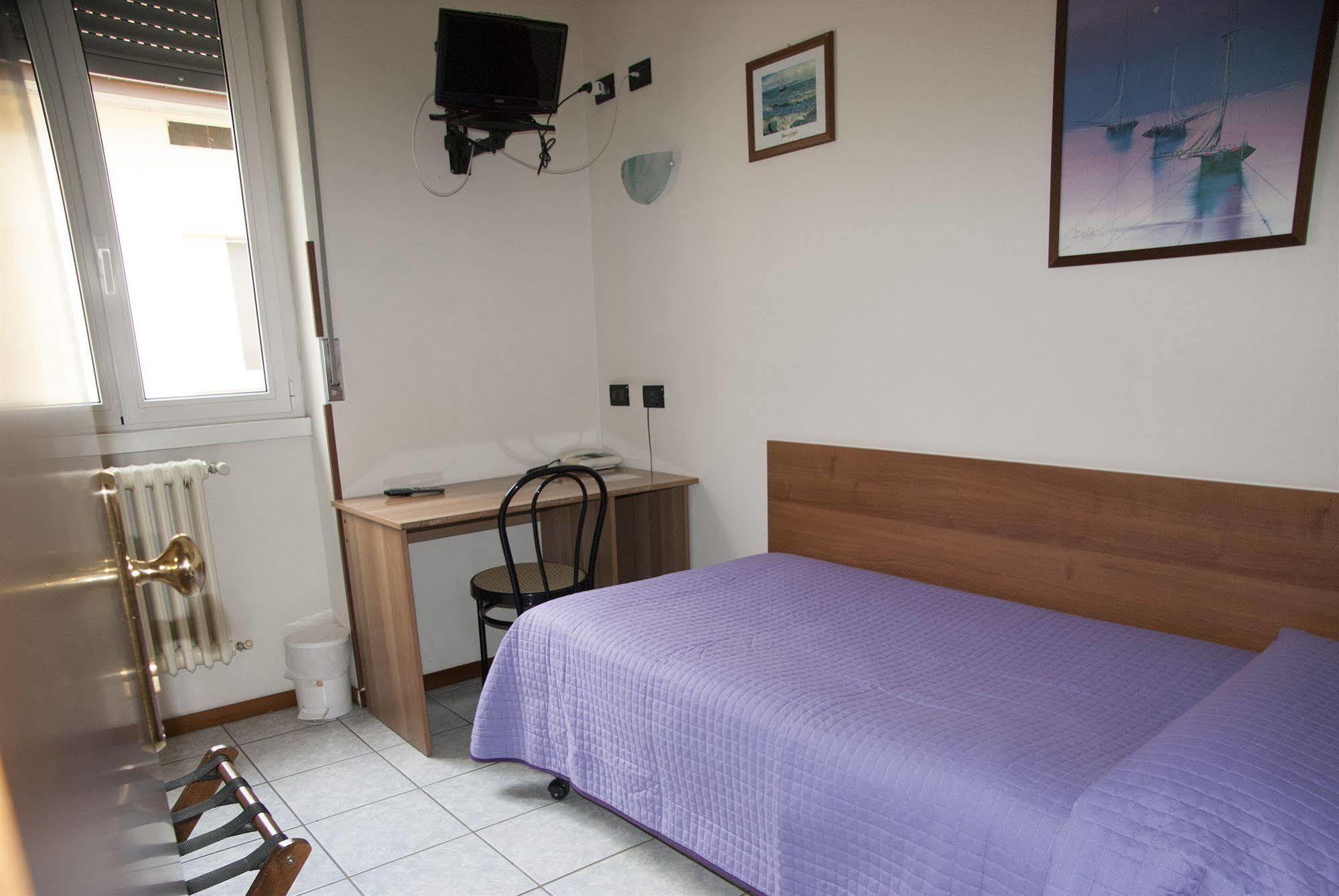 Hotel Marinoni Lomazzo Buitenkant foto